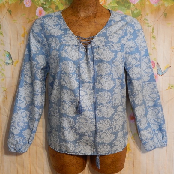 Faded Glory Tops - FreeSpirit Lace Neck Long Sleeve Tunic Top